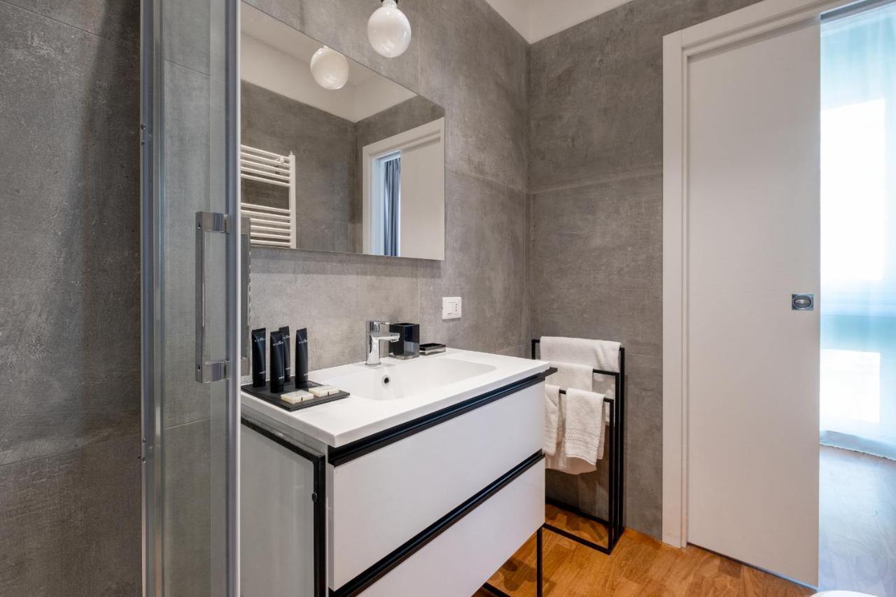 Sweet Life 2 Luxury And Design Apartment Bari Exterior foto